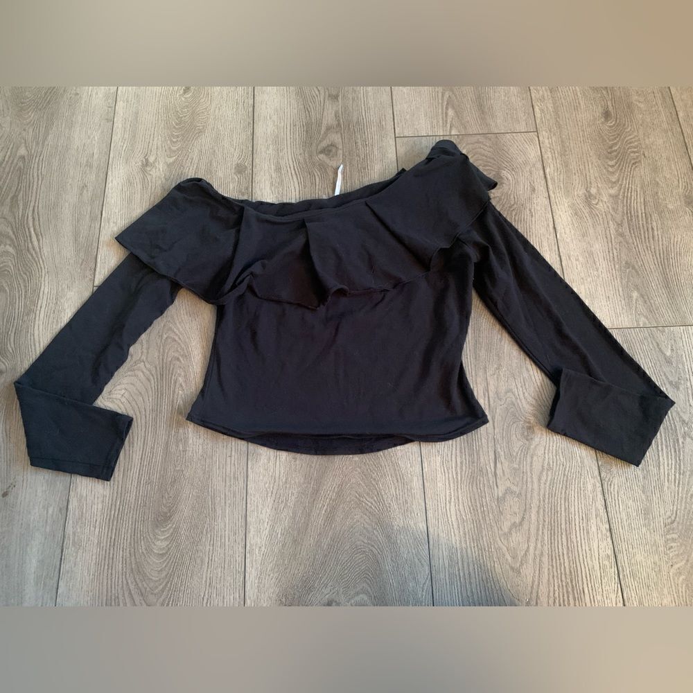 Free people long sleeve shirt very beautiful NWOT
